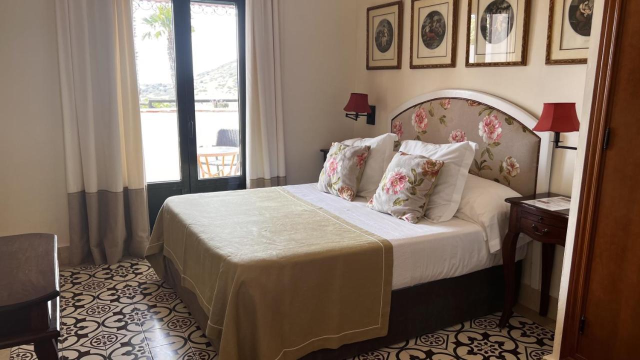 וחר דה לה פרונטרה Hotel Sindhura מראה חיצוני תמונה