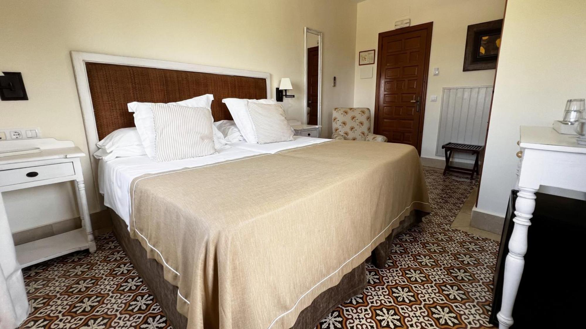 וחר דה לה פרונטרה Hotel Sindhura מראה חיצוני תמונה